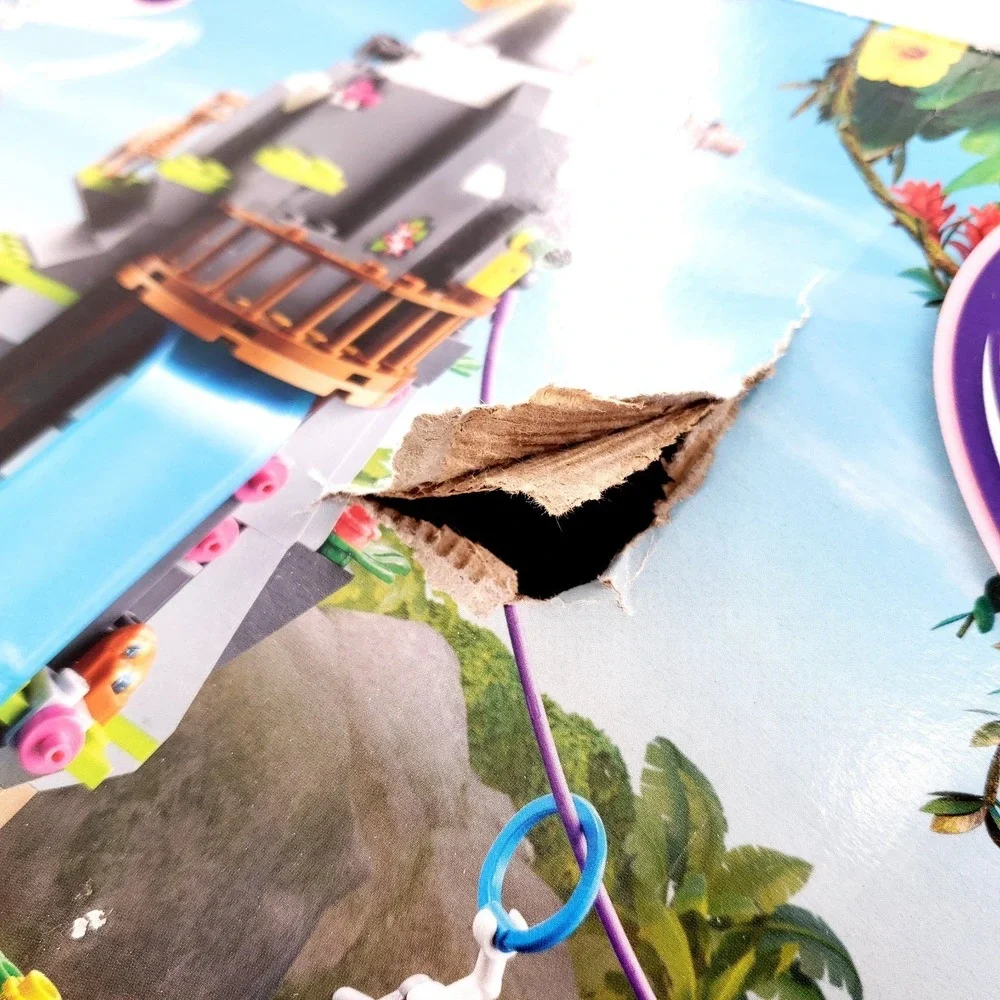 LEGO FRIENDS: Alpaca Mountain Jungle Rescue 41432 DAMAGED CRUSHED BOX New Sealed